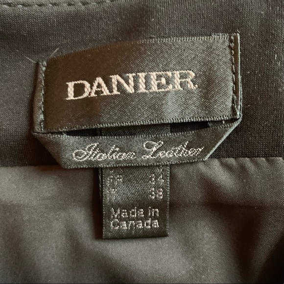 Danier Real Italian Leather Side-Slit Detail Pencil Skirt - Picture 6 of 7